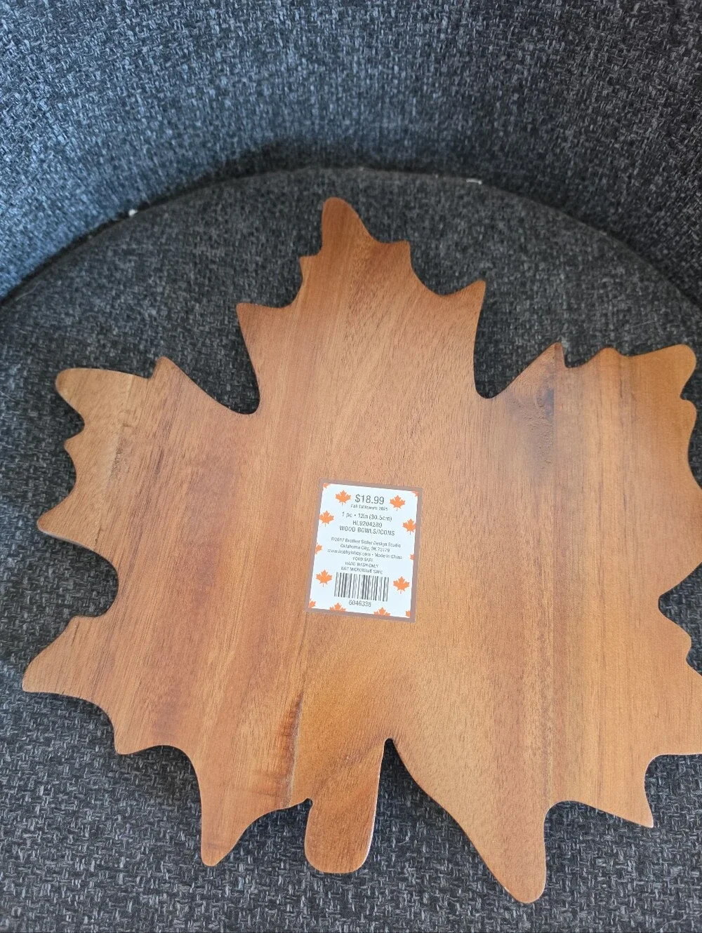 NEW Wooden Wood Maple Leaf Serving Plate Hobby Lobby Decorative Fall Autumn